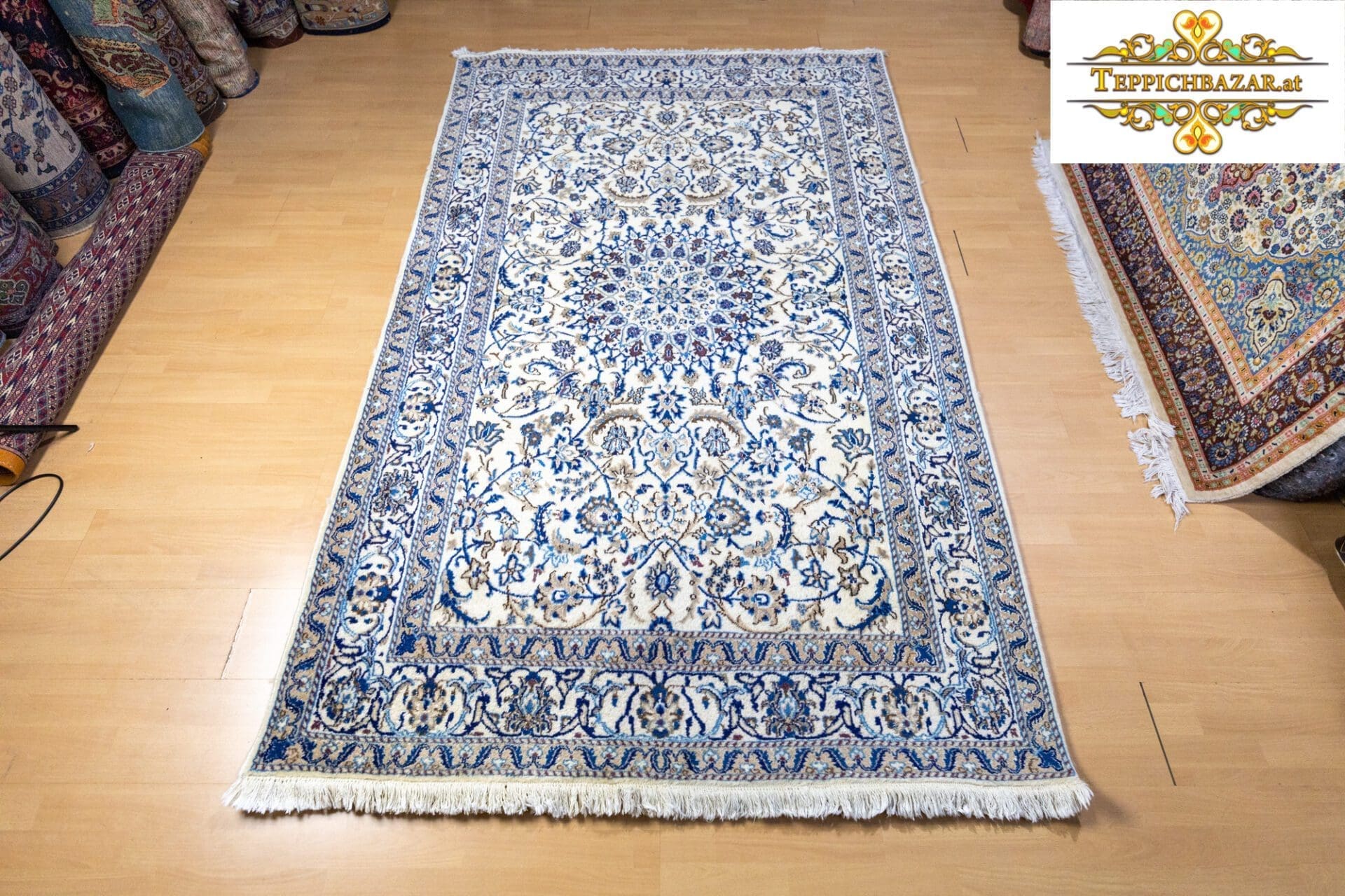 (Verkauft) W1(#331) 254×158cm Handgeknüpfter Nain Perserteppich 12la