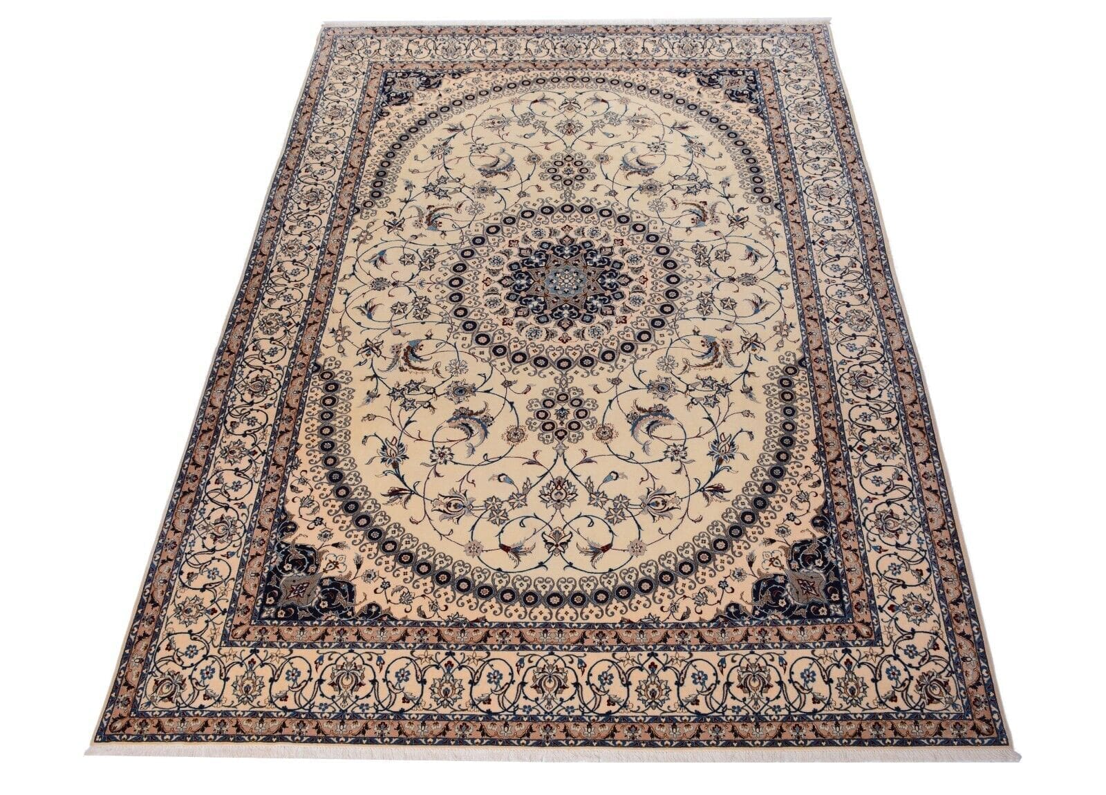 Beiger handgeknüpfter Orientteppich aus Persien mit Seide, Nain 6La, 375 x 271 cm, signiert