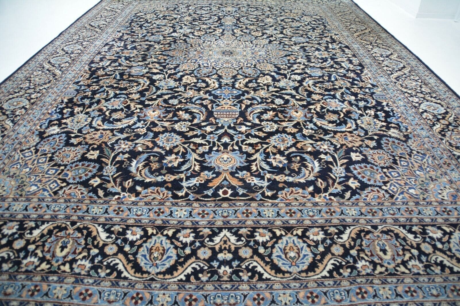 Handgeknüpfter Original Kashan Teppich aus Wolle, ca. 407 x 299 cm