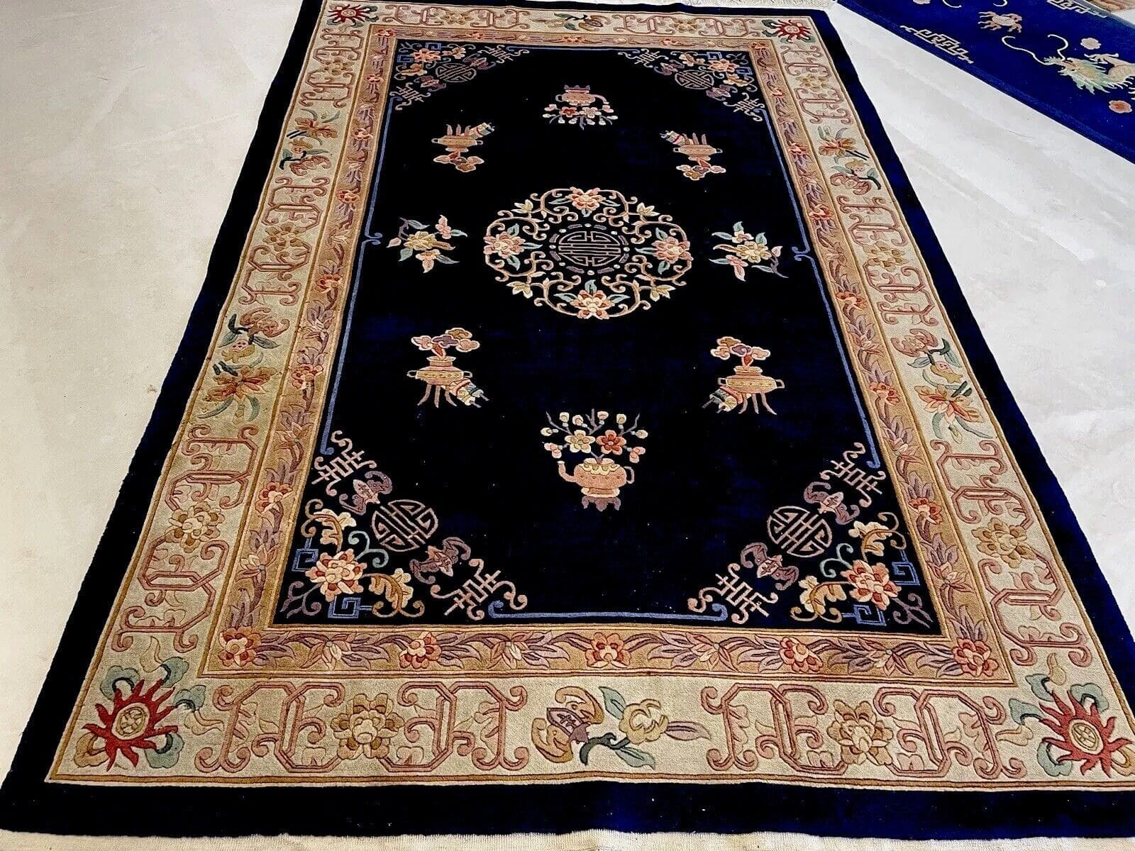 Marinblauer Peking Teppich 285 x 185 cm | 220.000 Knoten/qm | 100% reine Schurwolle | handgeknüpft | Perserteppich