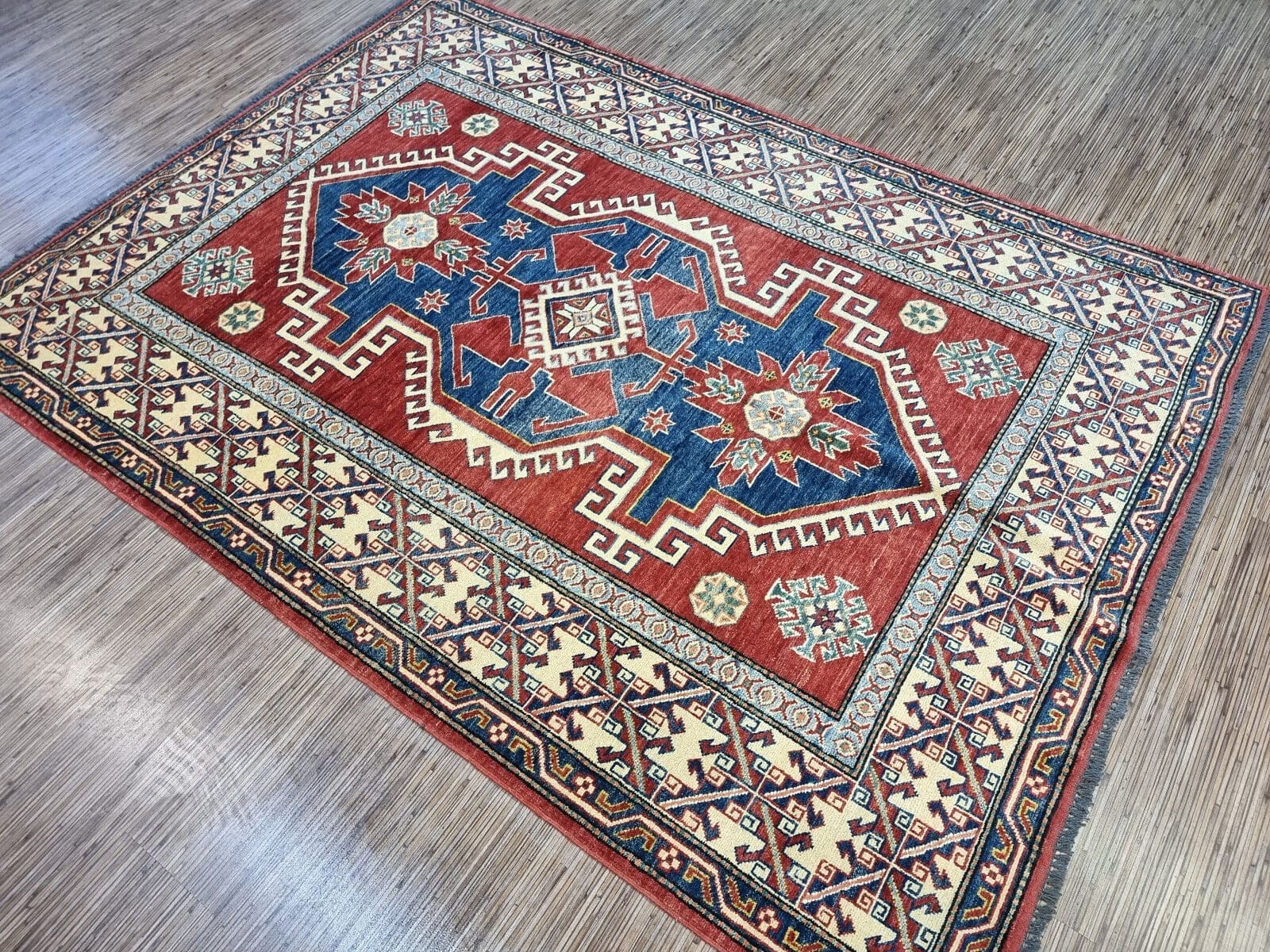 Wunderschöner Original Pakistanischer Kazak Teppich 226x163 cm² - Handgeknüpft, Hochwertig, Perserteppich