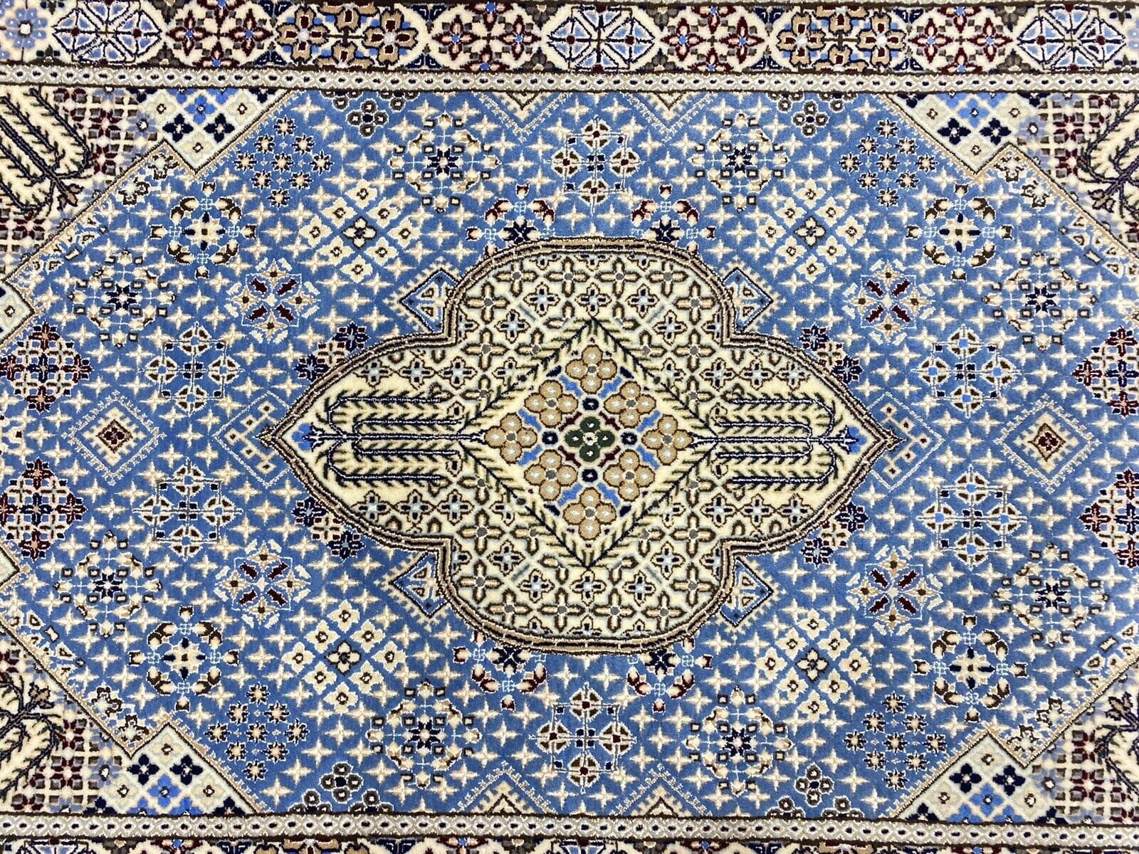 Wunderschöner Perserteppich Super Nain 6 La (124 x 82 cm) - 1.000.000 Knoten/m², 80% Korkwolle & 20% Naturseide, handgeknüpft