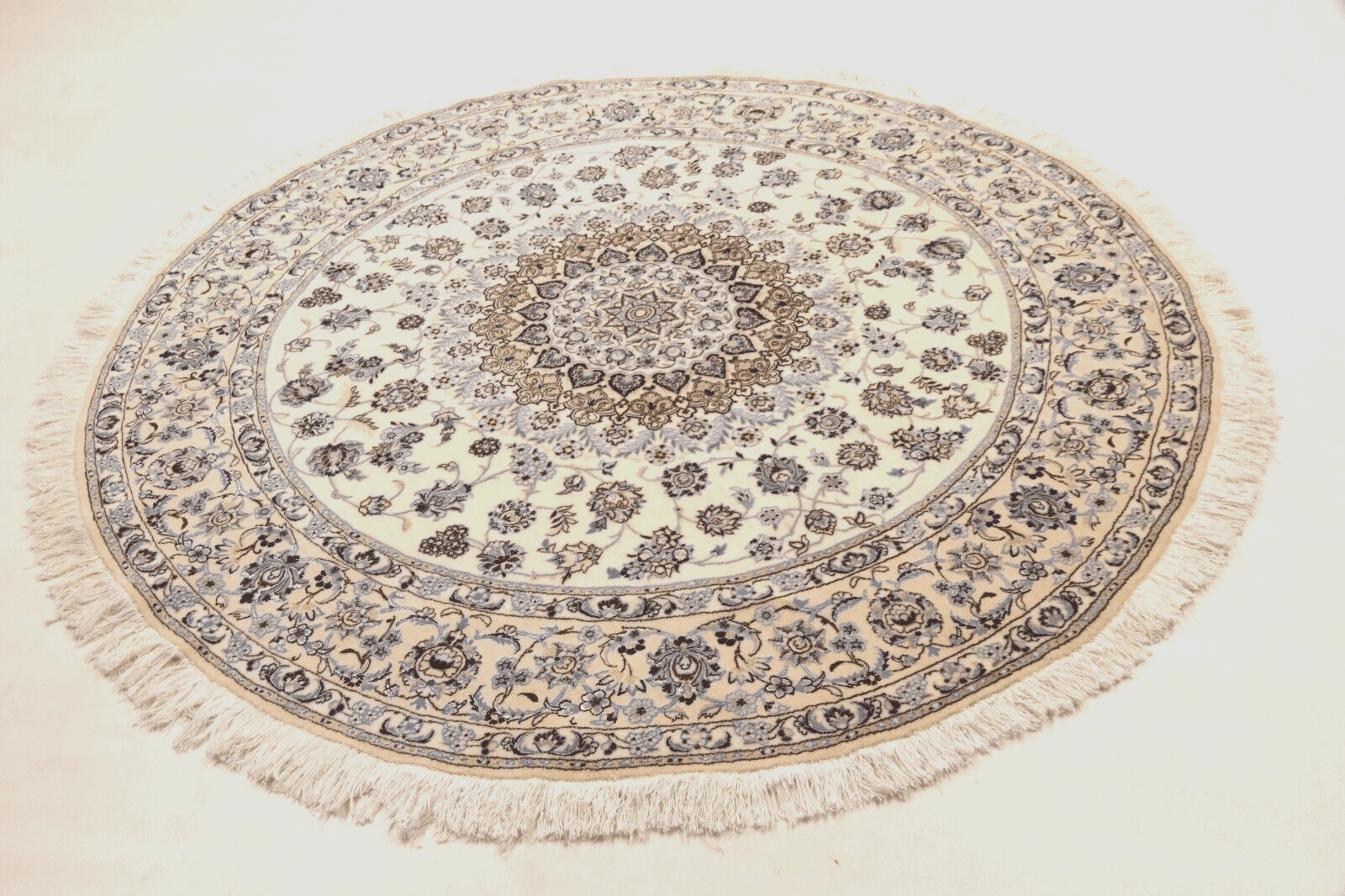 Wunderschöner Super Nain 9 La Perserteppich - 194 x 196 cm, ca. 500.000 Knoten/m², 90 % Schurwolle und 10 % Seide, handgeknüpft