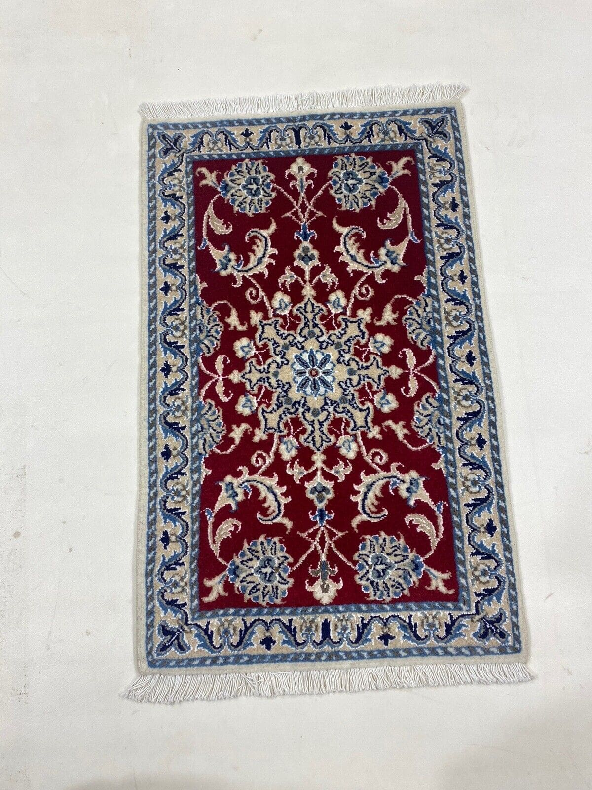 Orientteppich Super Nain mit Seide 90 X 60 CM, ca. 300000 Knotenzahl, 90% Schurwolle, 10% Seide, sehr gut, handgeknüpft, Perserteppich