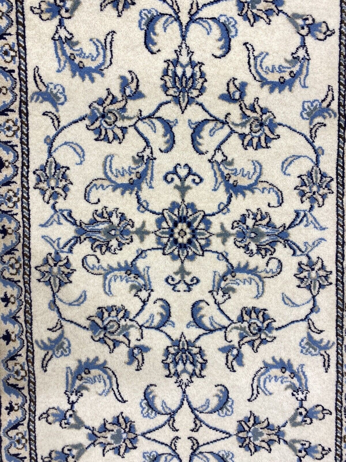 Orientteppich Super Nain 290 x 80 cm - 300.000 Knoten/m² - 90% Schurwolle, 10% Seide - handgeknüpft, Perserteppich Läufer