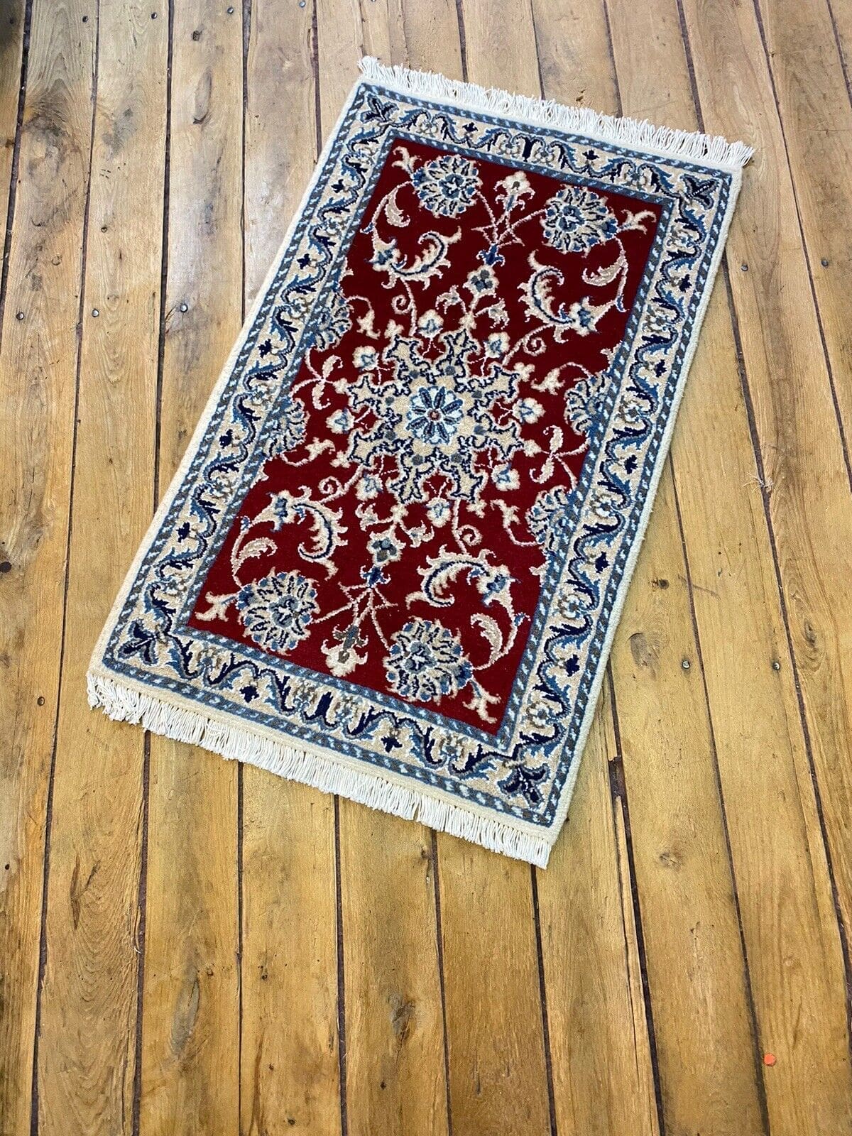 Wunderschöner Orientteppich Super Nain 90x60 CM - 300000 Knoten/m² - 90% Schurwolle, 10% Seide, handgeknüpft, Perserteppich
