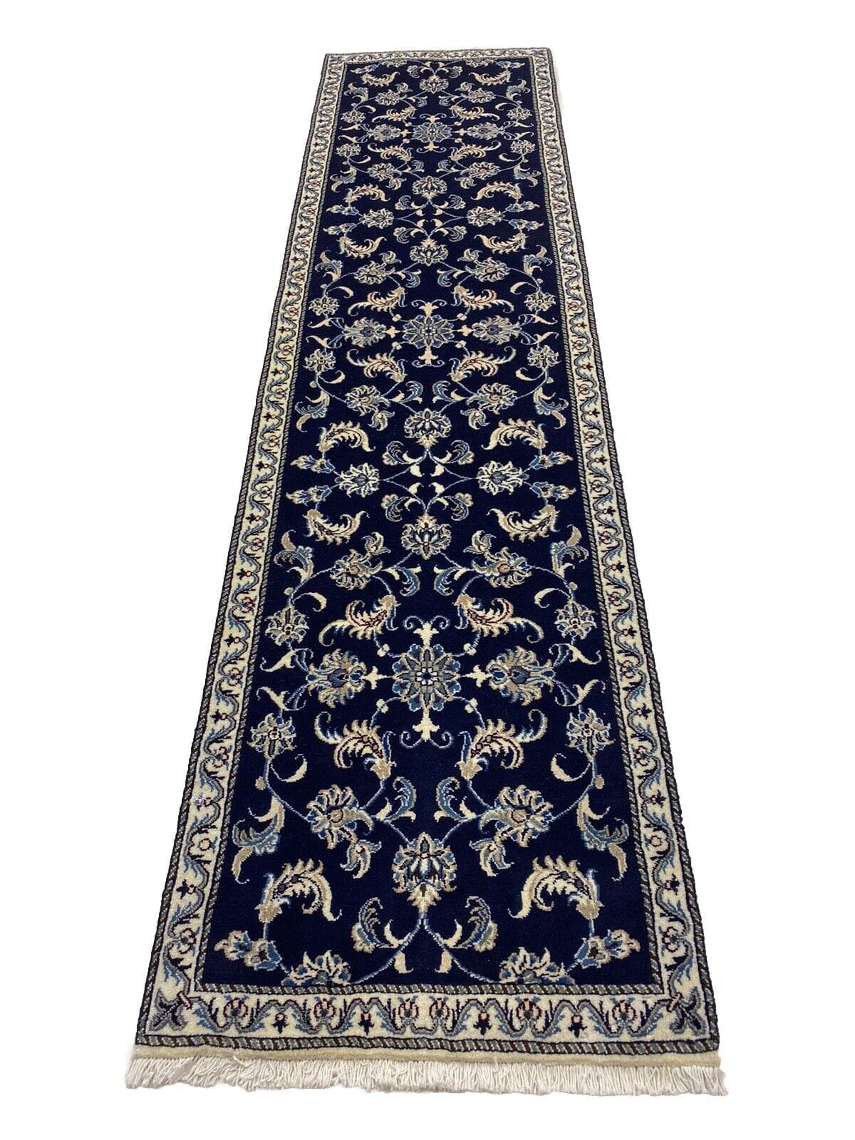 Orientteppich Super Nain mit Seide, 297 x 77 cm, ca. 300.000 Knoten/m², 90% Schurwolle, 10% Seide, handgeknüpft, Perserteppich
