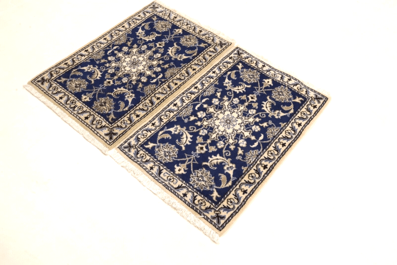 Perserteppich 90 x 60 cm - 300.000 Knoten/m² - Neu, handgeknüpft, 90% Schurwolle & 10% Seide