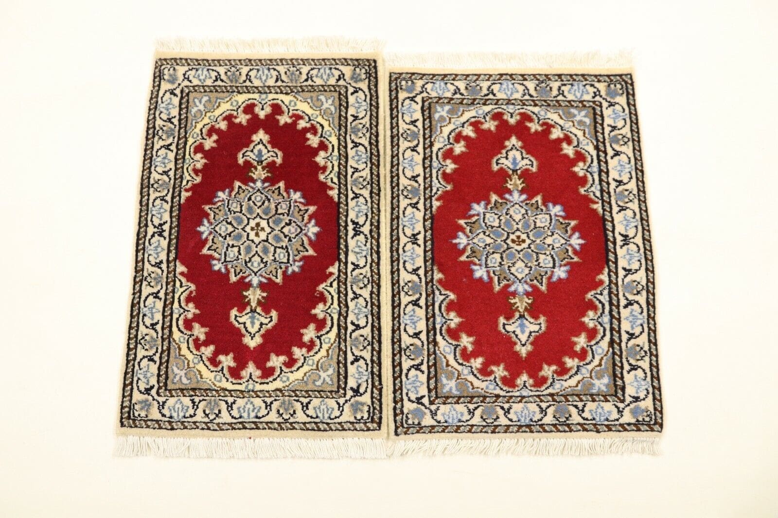 Perserteppich Nain 60 x 40 CM - 300.000 Knoten/m² - 95% Schurwolle, 5% Seide - Top Zustand, handgeknüpft