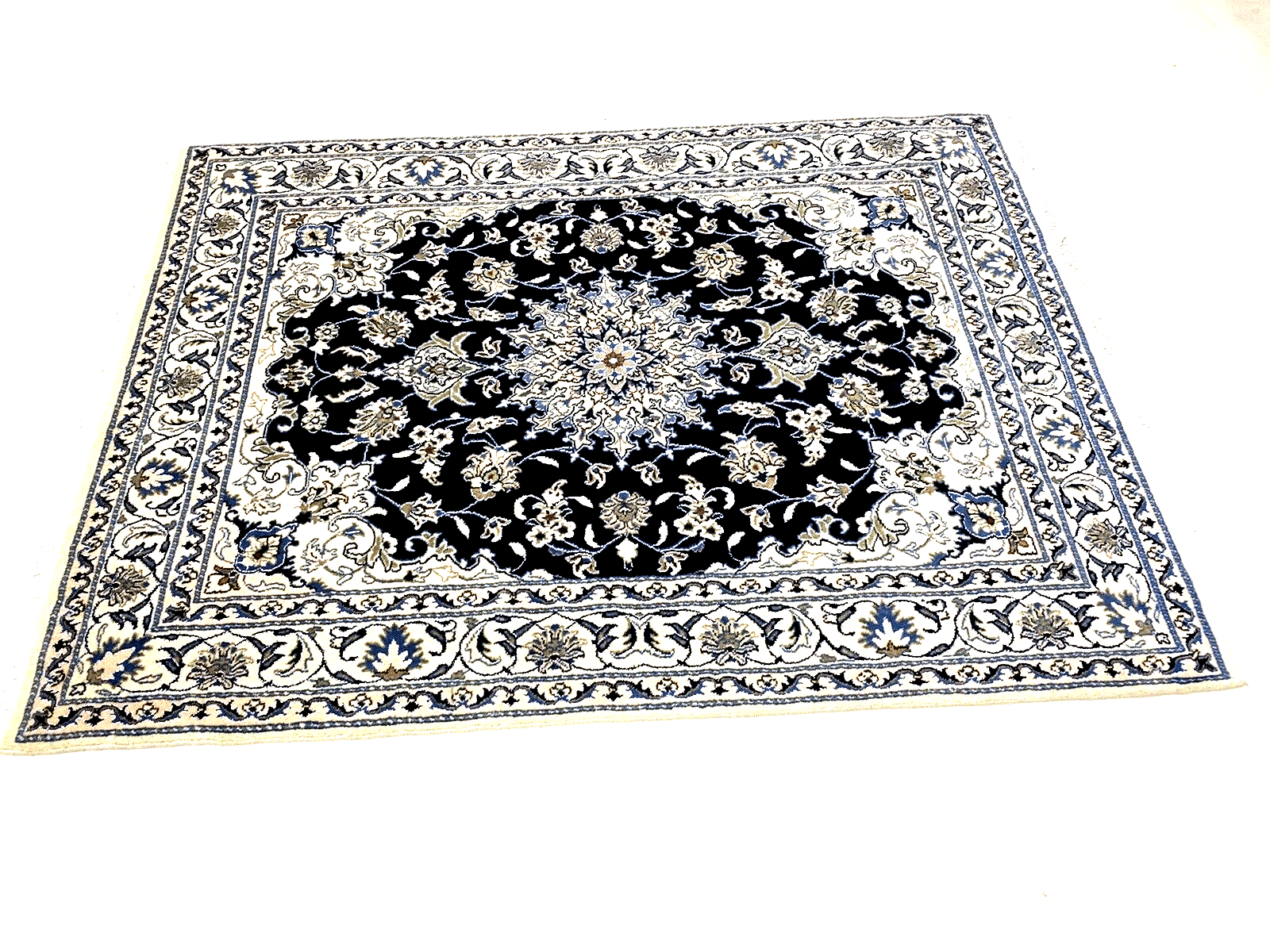 Wunderschöner Orientteppich Super Nain mit Seide 193 x 147 cm - 300.000 Knoten/m² - Handgeknüpft, Perserteppich