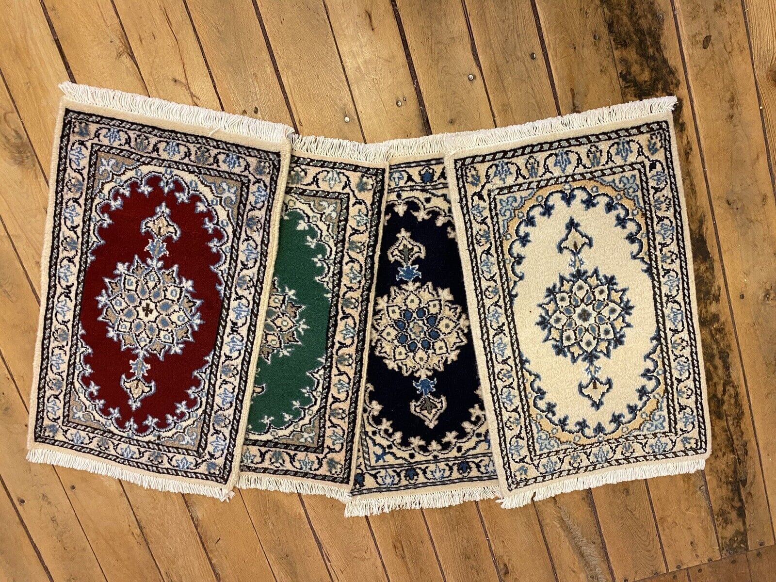 Perserteppich Nain 60x40 cm – 300.000 Knoten – 100% Schurwolle – Handgeknüpft