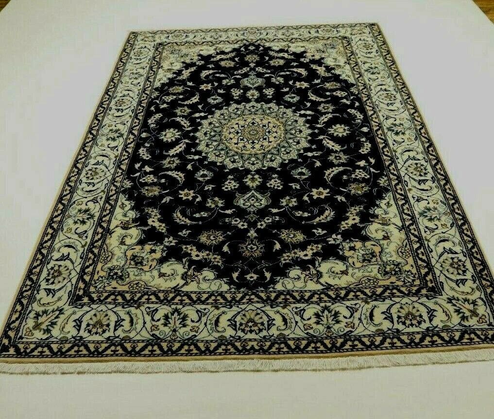 Wunderschöner Orientteppich Super Nain 292 x 196 cm, ca. 300.000 Knoten/m², 90% Schurwolle & 10% Seide, Unikat, handgeknüpft, Perserteppich