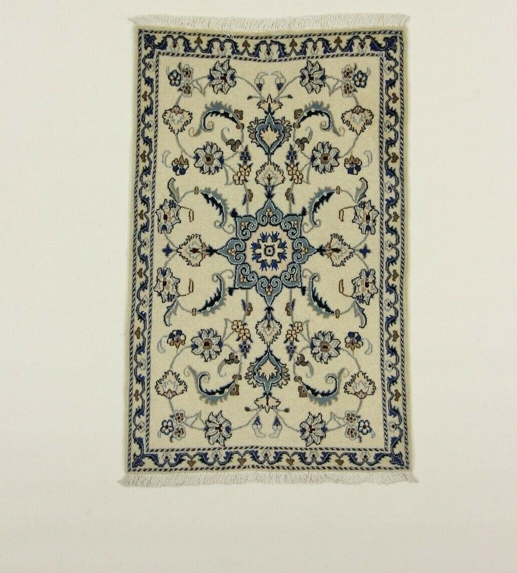 Wunderschöner Nain Orientteppich 137 x 85 cm, ca. 300.000 Knoten, 100% Schurwolle, sehr guter Zustand, Unikat - handgeknüpft, Perserteppich