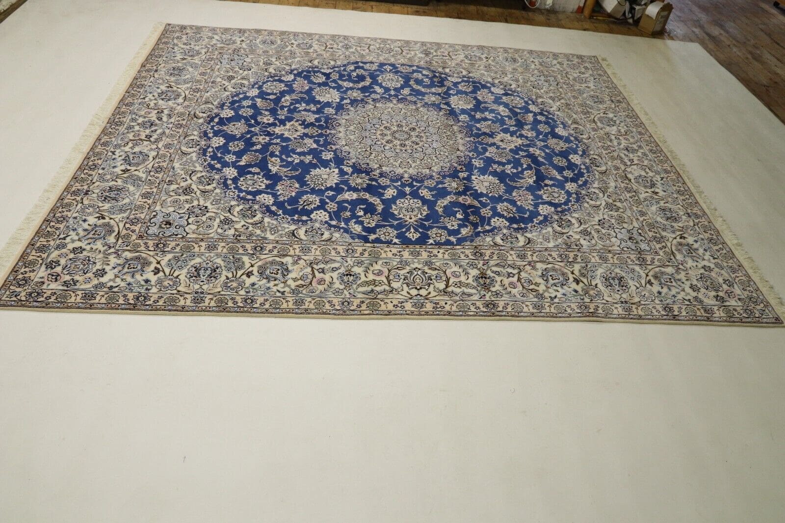 Wunderschöner Super Nain 9 Perserteppich (303 x 250 cm) - ca. 500.000 Knoten/m², 80% Schurwolle, 20% Seide, perfekt, handgeknüpft
