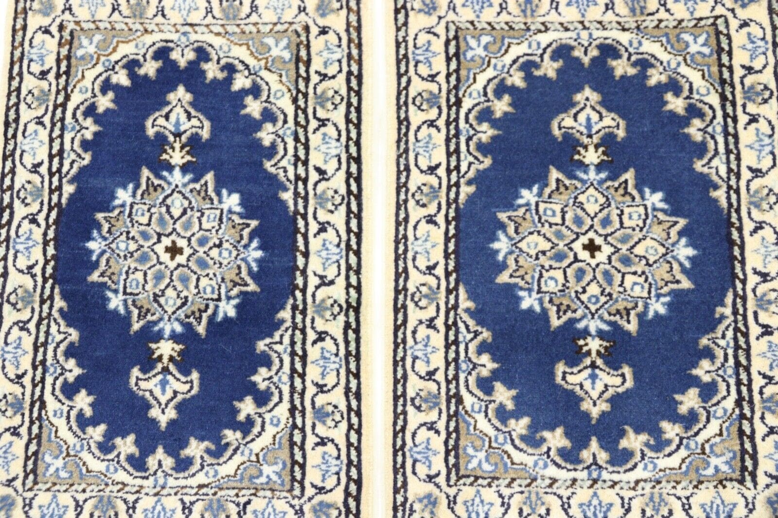 Perserteppich Nain 60 x 40 cm, 300.000 Knoten/m², 95% Schurwolle & 5% Seide, handgeknüpft