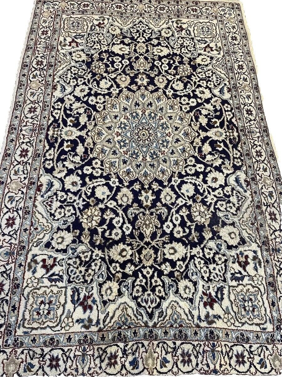 Nain Perserteppich 200x120 cm - Florales Design mit Medallion, beige Bordüre, handgeknüpft
