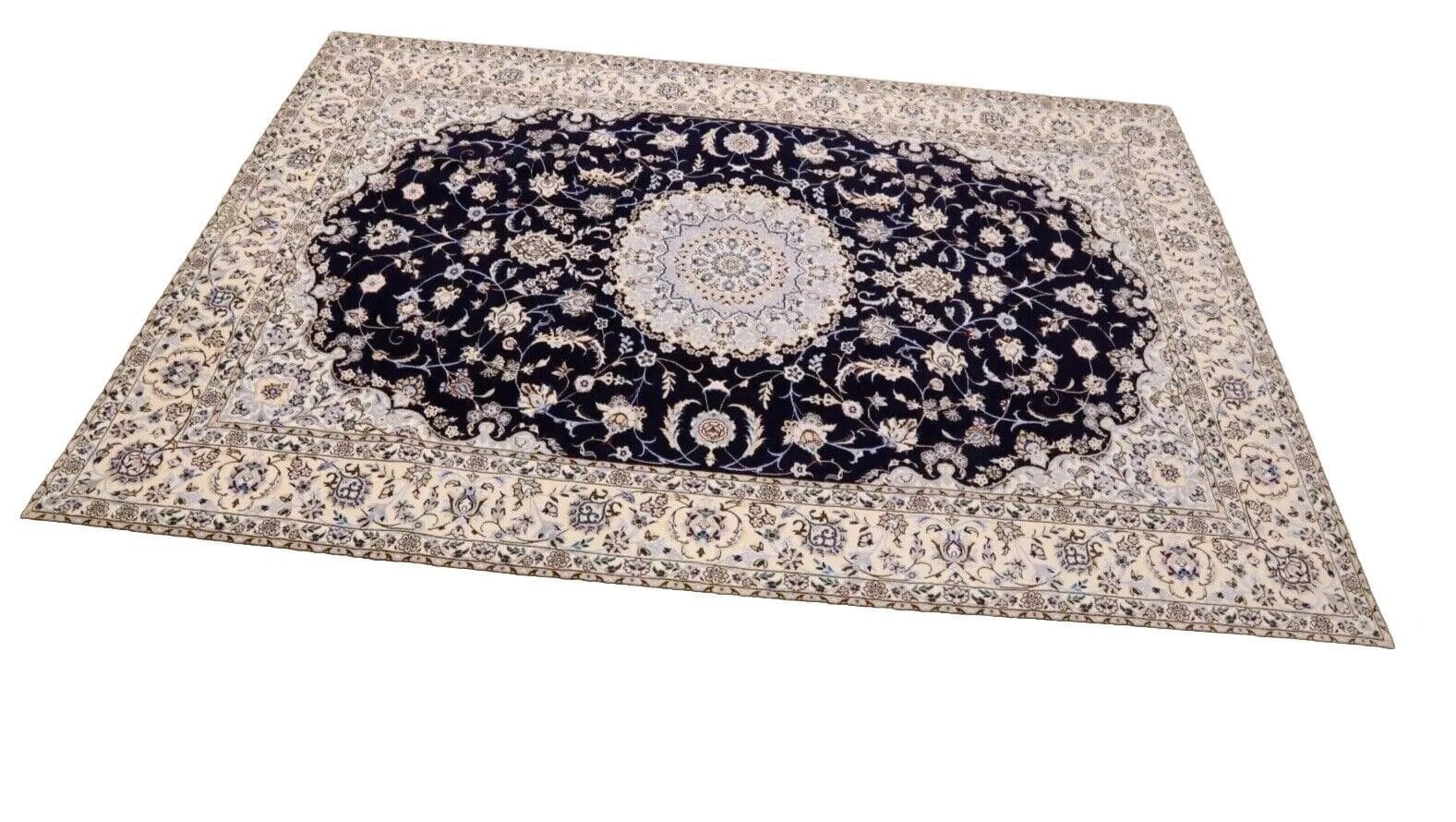 Wunderschöner Perserteppich Super Nain 6 La, 240 x 165 cm, 1.000 Knoten/m², 80% Korkwolle & 20% Naturseide, Habibian signiert, Handgeknüpft