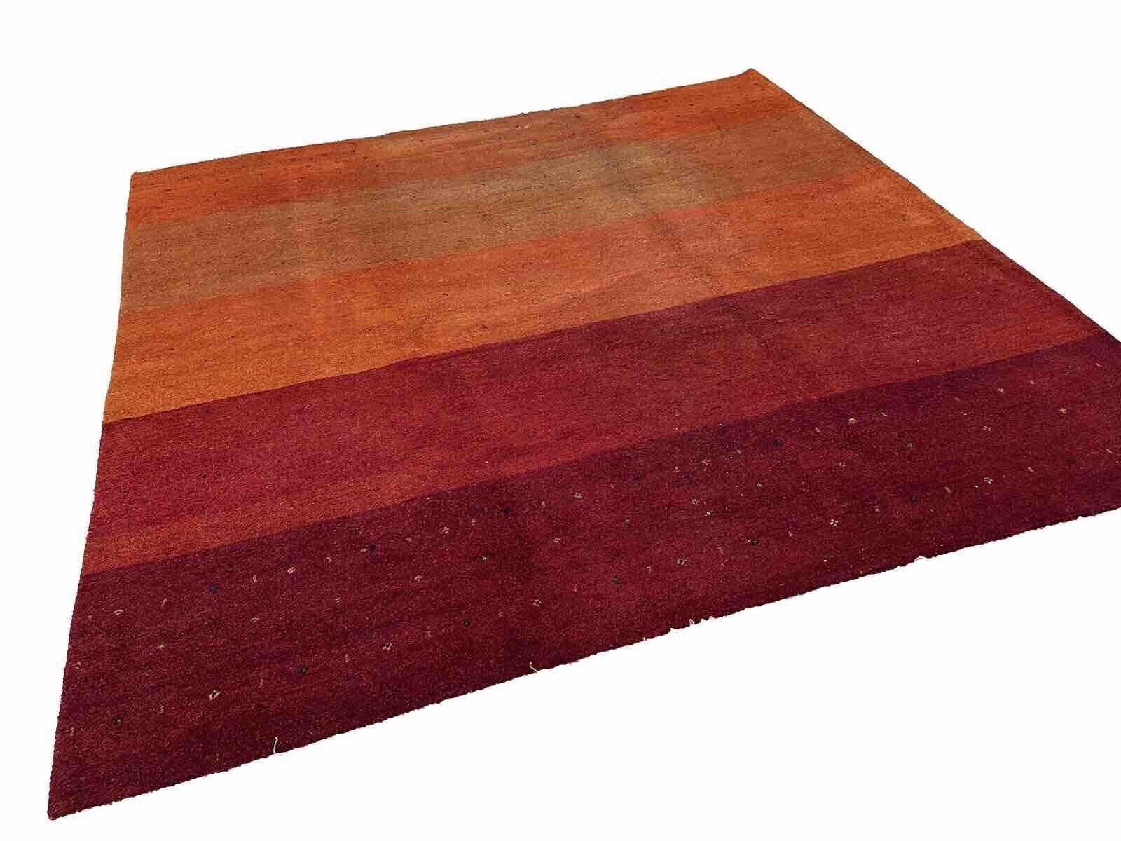 Gabbeh Orientteppich 250x250 cm – Handgeknüpft aus 100% reiner Wolle mit natürlichen Farben, Landschaftsmuster in Rot – Perserteppich handgeknüpft