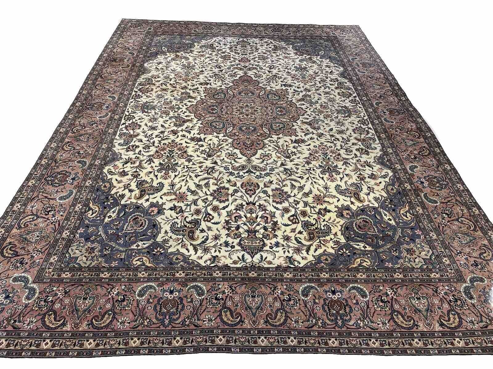 Klassischer Perserteppich 350x250 cm – 25-40 Jahre alt – Florales Design mit geschwungenen Elementen – Beige Bordüre – Besondere Schurwolle – Extrem feiner handgeknüpft