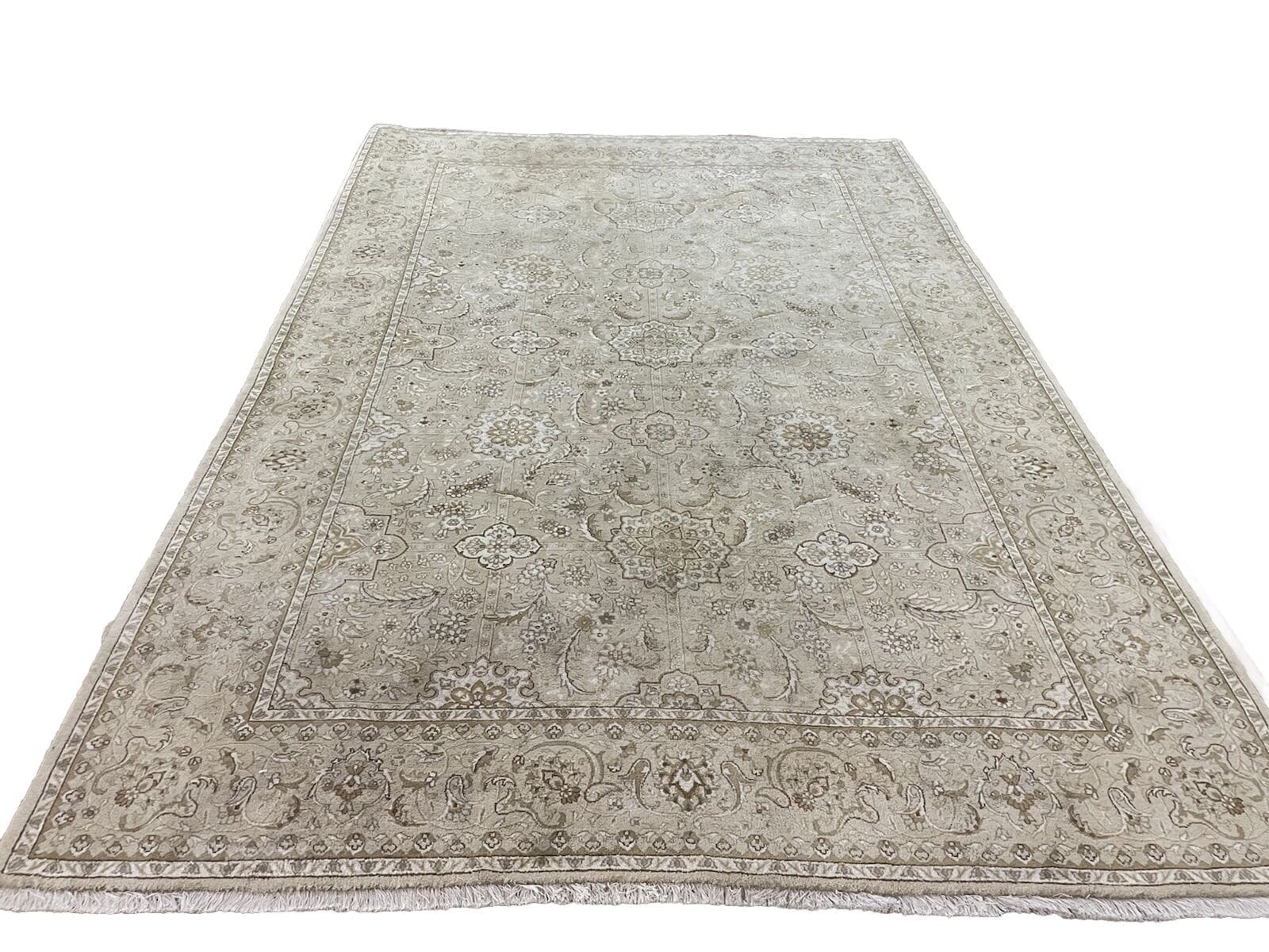 Beige Perserteppich 315x215 cm – Extrem fein geknüpft, traditionelle Bordüre, Top Qualität, sehr dezent und dekorativ, handgeknüpft