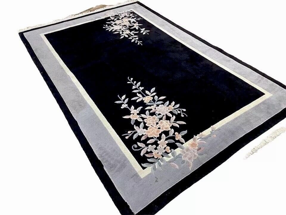Eleganter schwarzer China Teppich 300x200 cm – Handgeknüpft aus reiner Schurwolle, 20 mm Florhöhe, optimale Wärmeisolation, Perserteppich