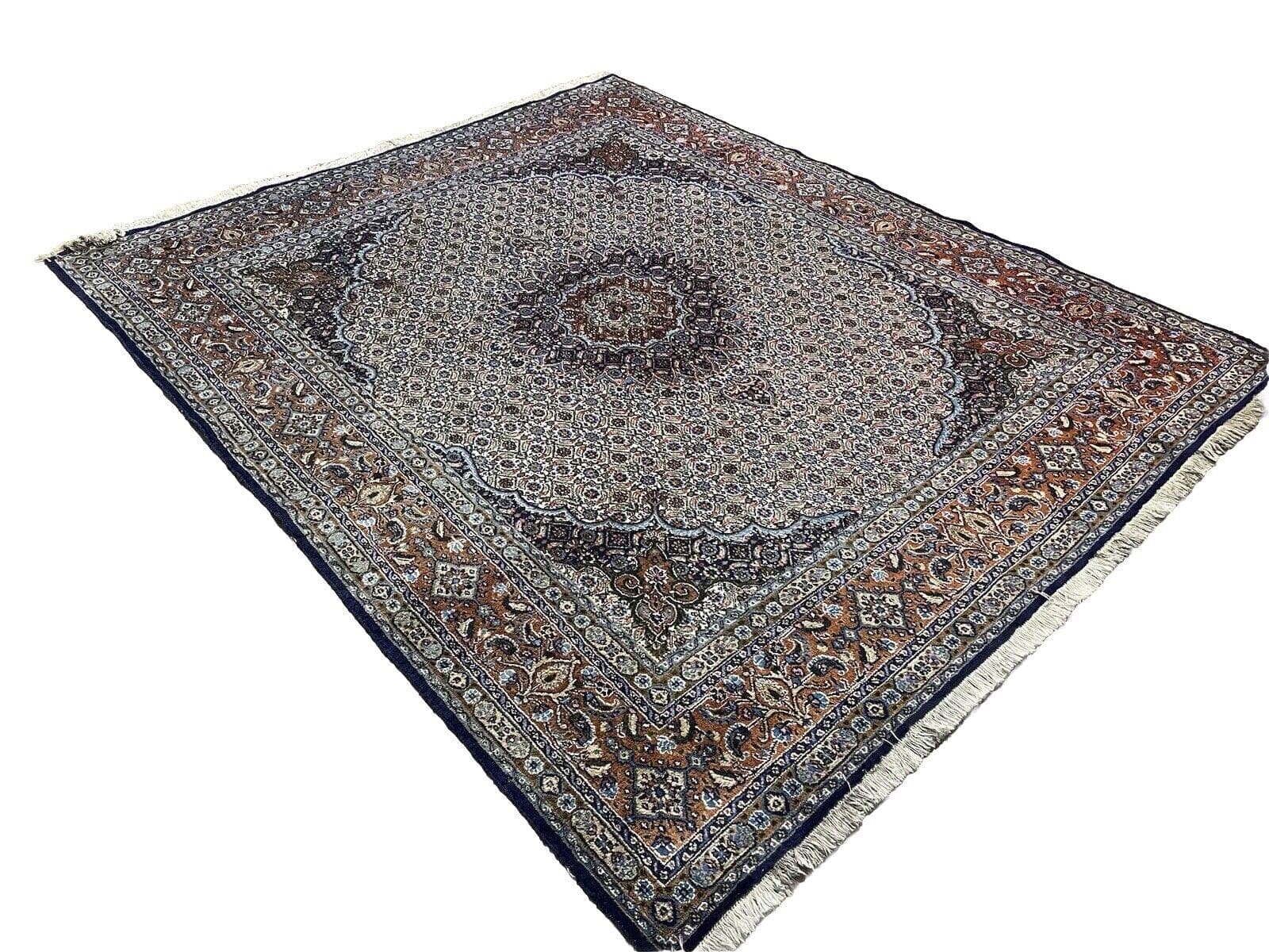 Original Perserteppich Moud mit Seide 250x200 cm – Hochwertige Wolle, Hellblauer Farbton, Quadratische Form, Pflegeleicht, Für Fussbodenheizungen geeignet, Handgeknüpft,...