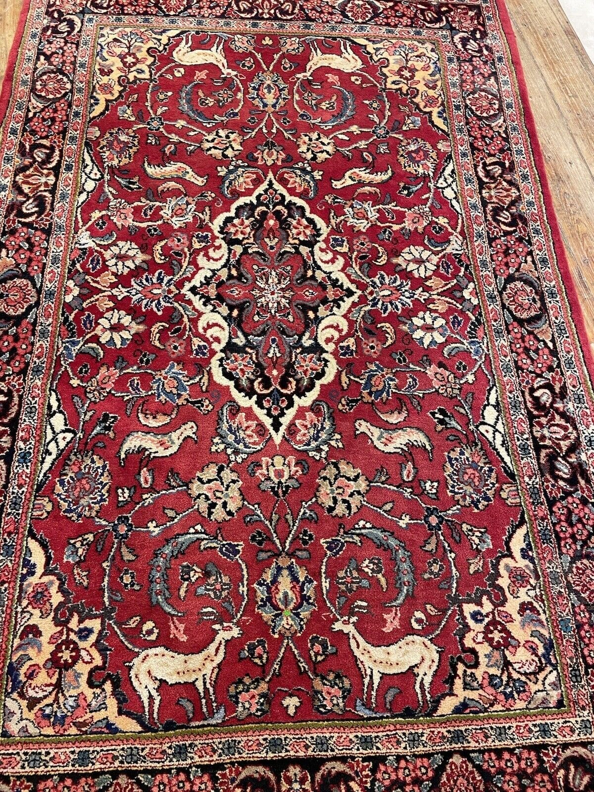Perserteppich Antiker Sarough 200x120 cm - Seltenes Design mit schönem Medallion und schmaler Rosenbordüre, traditionelles Nomaden-Design, Florhöhe 5-9mm, handgeknüpft
