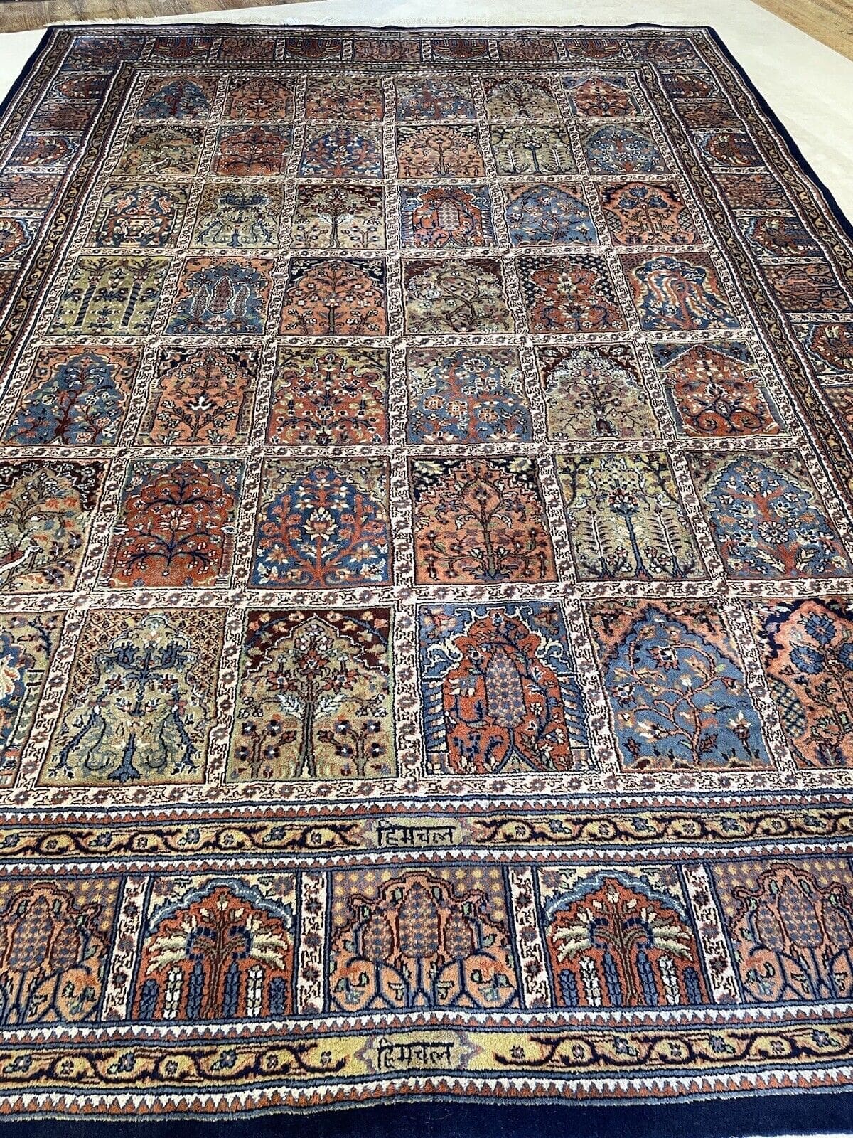 Exklusiver Sarough Teppich 335x250 cm – Florales Garten-Muster in Mehrfarbig, für Fußbodenheizung geeignet – Top Qualität, handgeknüpft, Perserteppich