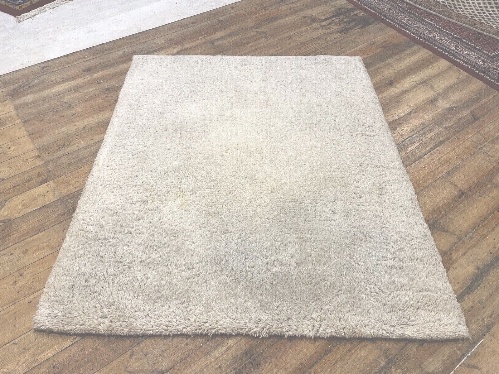Perserteppich 180x150 cm - Original Berber Top Qualität in Schneeweiß - Handgeknüpft aus Nepal - Reine Schurwolle - Traditionelles Design für modernes Zuhause - Handgeknüpft