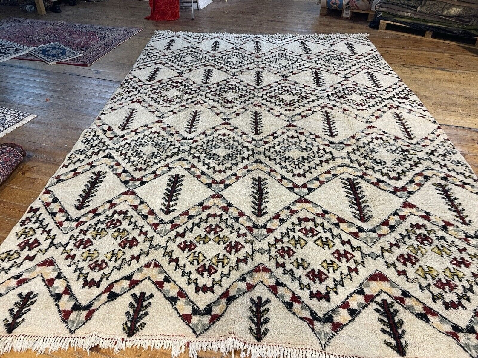 Perserteppich 395x265 cm - 100% Natur Schurwolle, Hochflor, regionales Design aus Marrakko, handgeknüpft