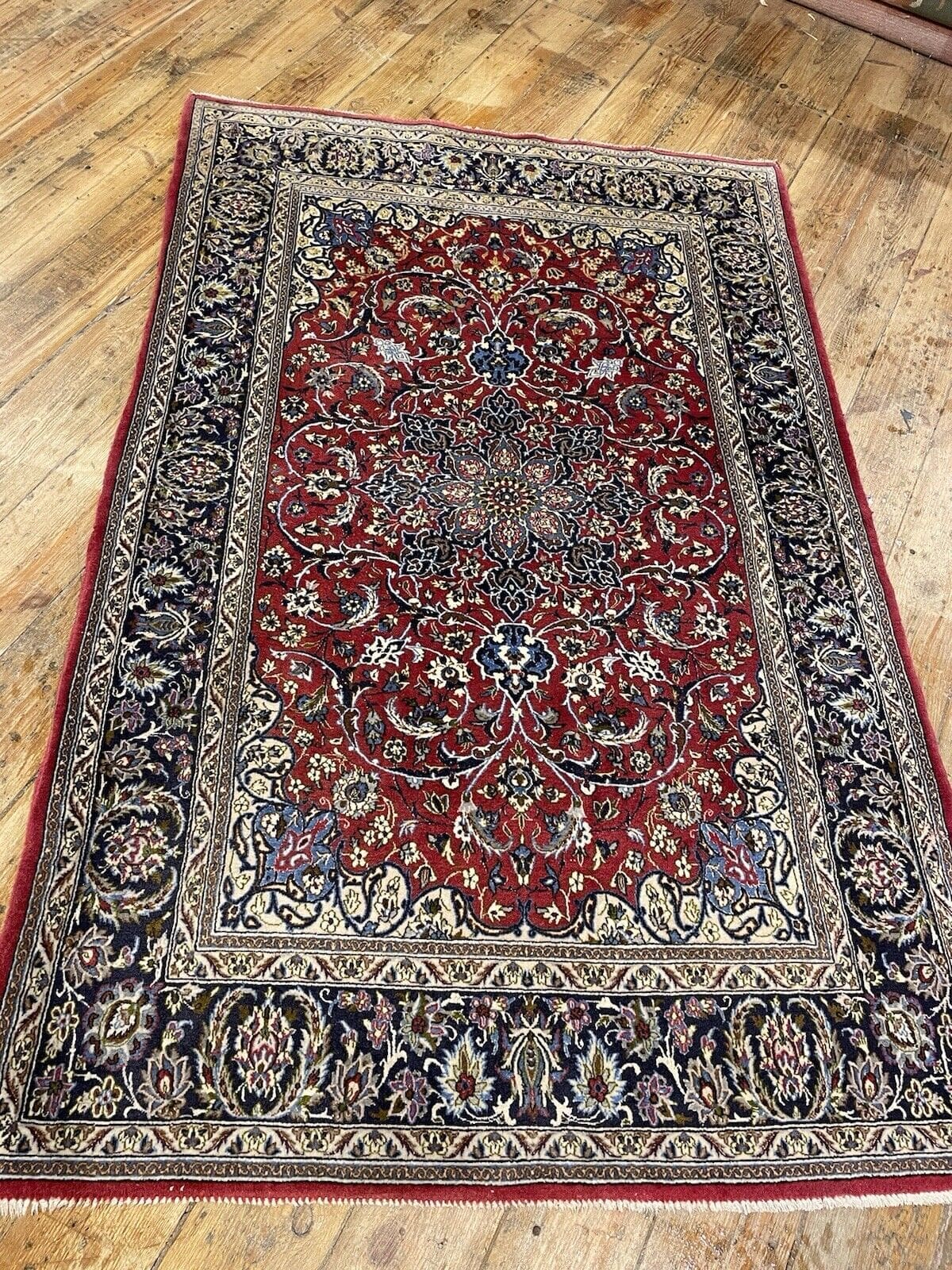 Feiner Perserteppich Esfahan 150x100 cm - 550.000 Knoten/m² - Alt Rot, Korkwolle mit Seide, Top Qualität, handgeknüpft, Perserteppich