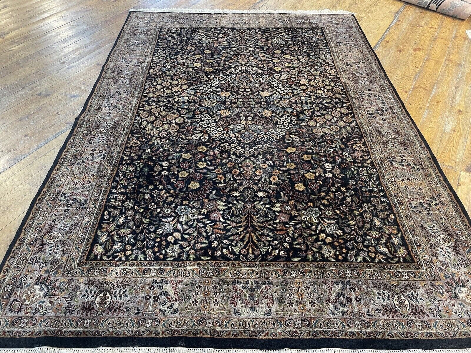 Perserteppich "Garten Von Eden" – 296x206 cm, 10 mm Florhöhe, geblümtes Muster in Blautönen, 100% reine Schurwolle, handgeknüpft