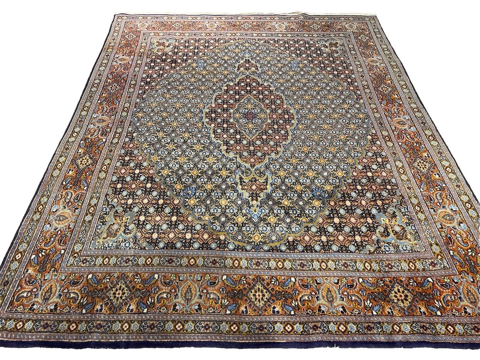 Moud Extrem Fein Mit Seide Perserteppich 240x190 cm - Orientalisches Herati-Design, 6mm Florhöhe, für Fußbodenheizung geeignet, handgeknüpft, Perserteppich