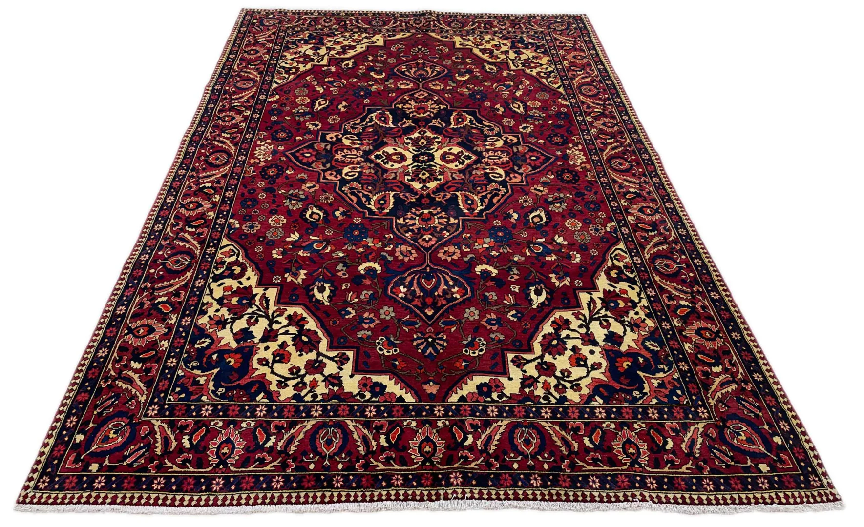 Bakhtiar Perserteppich 315 x 208 cm – 150.000 - 200.000 Knoten/m², widerstandsfähig und belastbar, Gartenmuster mit Pflanzen- und Tiermotiven, handgeknüpft