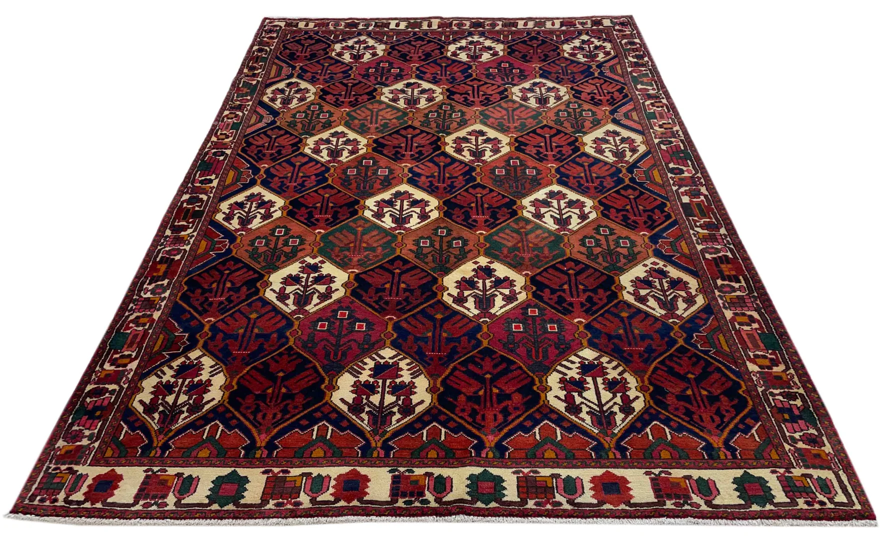 Bakhtiar Teppich 317 x 217 cm – 150.000 - 200.000 Knoten/m² – Widerstandsfähig, mit Gartenmuster aus Pflanzen- und Tiermotiven – handgeknüpft, Perserteppich
