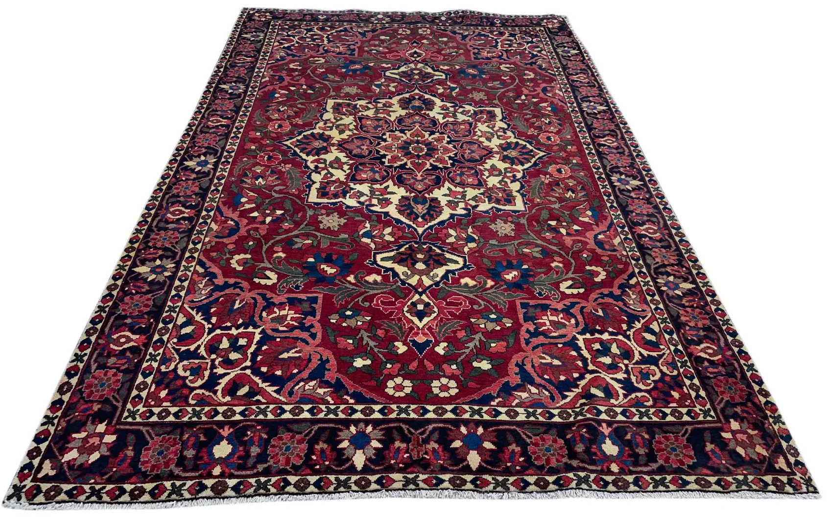 Bakhtiar Teppich 335 x 208 cm, Gartenmuster mit Pflanzen- und Tiermotiven, 150.000 - 200.000 Knoten/m², äußerst widerstandsfähig und belastbar, handgeknüpft, Perserteppich