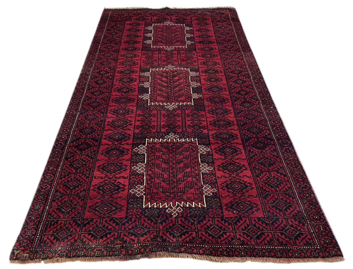 Belutsch Perserteppich 227 x 120 cm – Knotendichte 120.000 - 250.000 Knoten/m², handgeknüpft