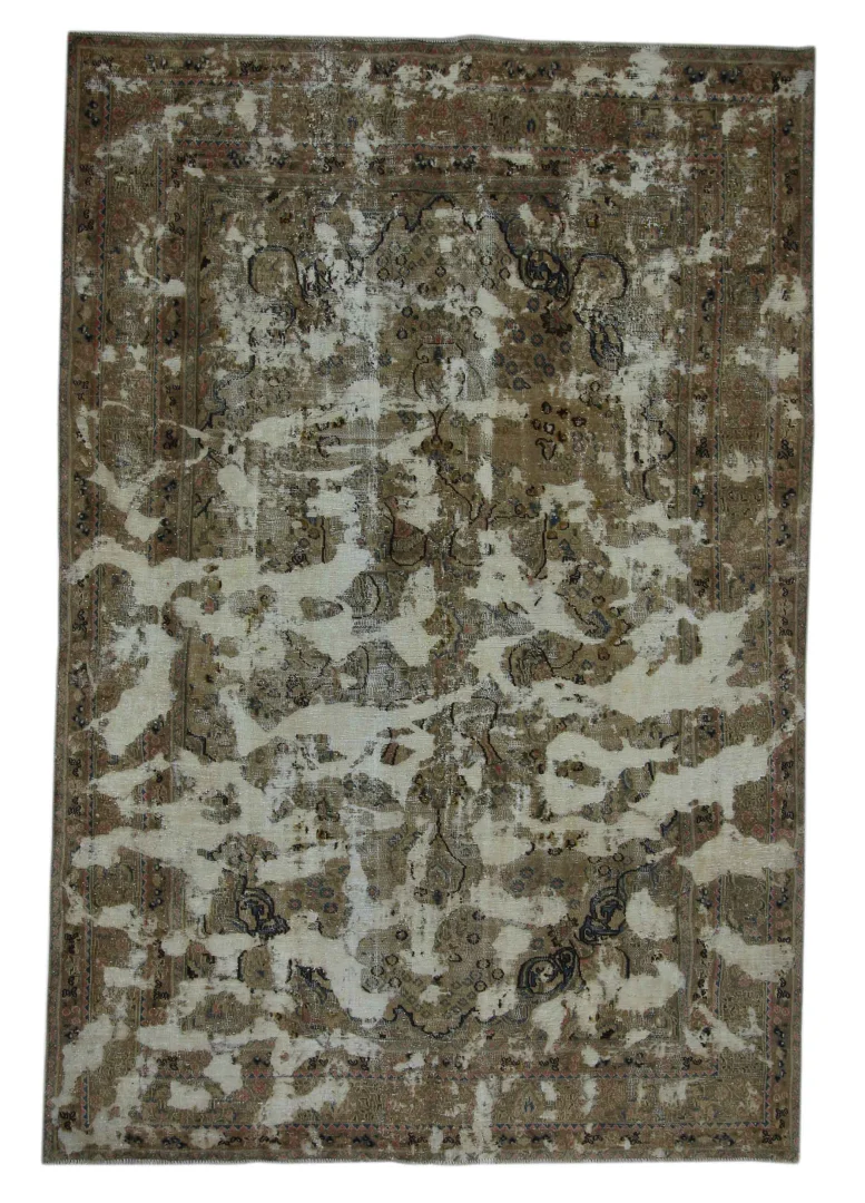 Vintage Perserteppich 287 x 193 cm – Handgeknüpft, Einzigartiges Design durch Farb- und Florbearbeitung