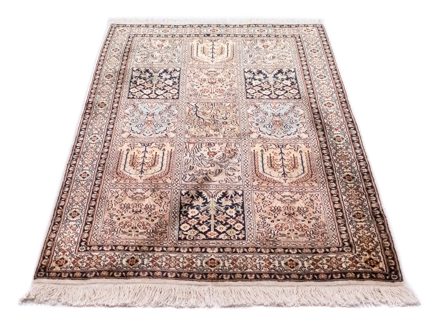 Kaschmir-Seide Teppich 135 x 78 cm - Hochdichte Knotung im floralen Feldmuster, handgeknüpft, Perserteppich