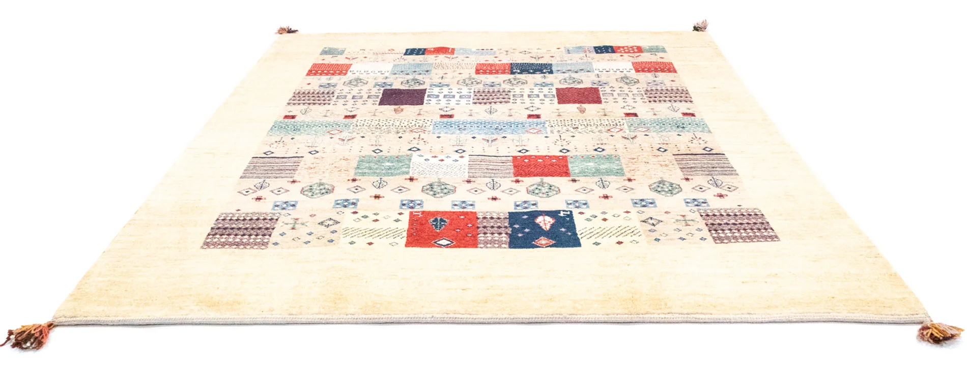 Gabbeh-Loribaft Teppich 230 x 200 cm - 150.000 - 220.000 Knoten/m² - Abstraktes Design mit Tier- und Pflanzenmotiven - Handgeknüpft, Perserteppich