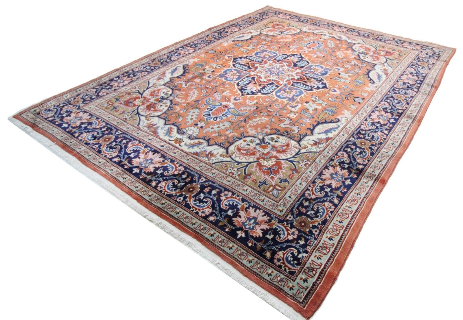 Handgeknüpfter Heriz Perserteppich 360x285 cm - Qualität & Stil