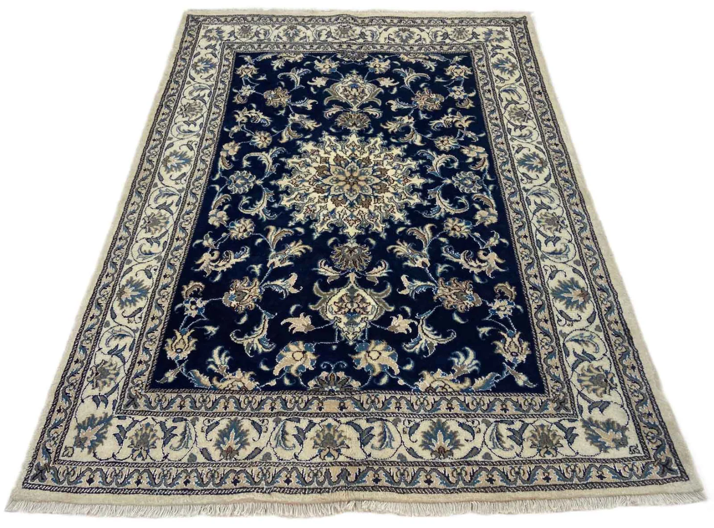 Nain Teppich 210 x 152 cm florales Medaillon, handgeknüpft