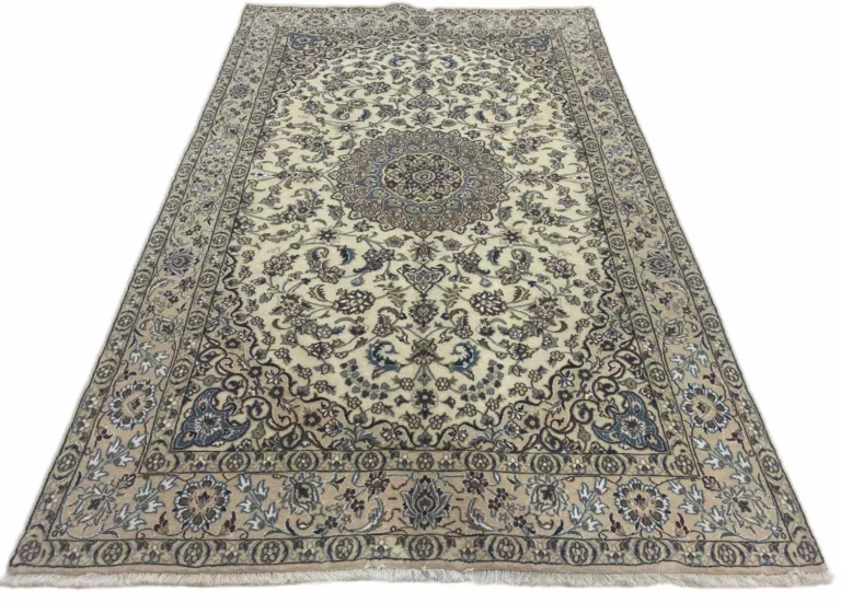 Nain 9La Orientteppich 253x154 cm, florales Medaillon, handgeknüpft
