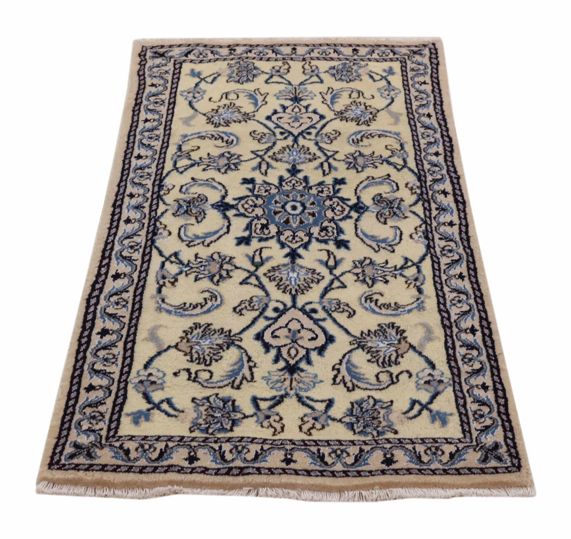 Nain Teppich 134 x 69 cm florales Muster, handgeknüpft