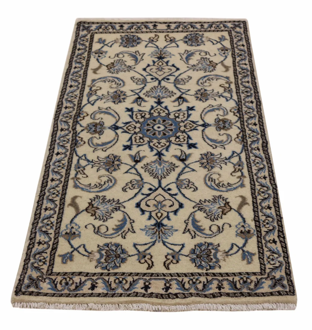 Nain Teppich 140 x 69 cm florales Muster handgeknüpft für Teppiche
