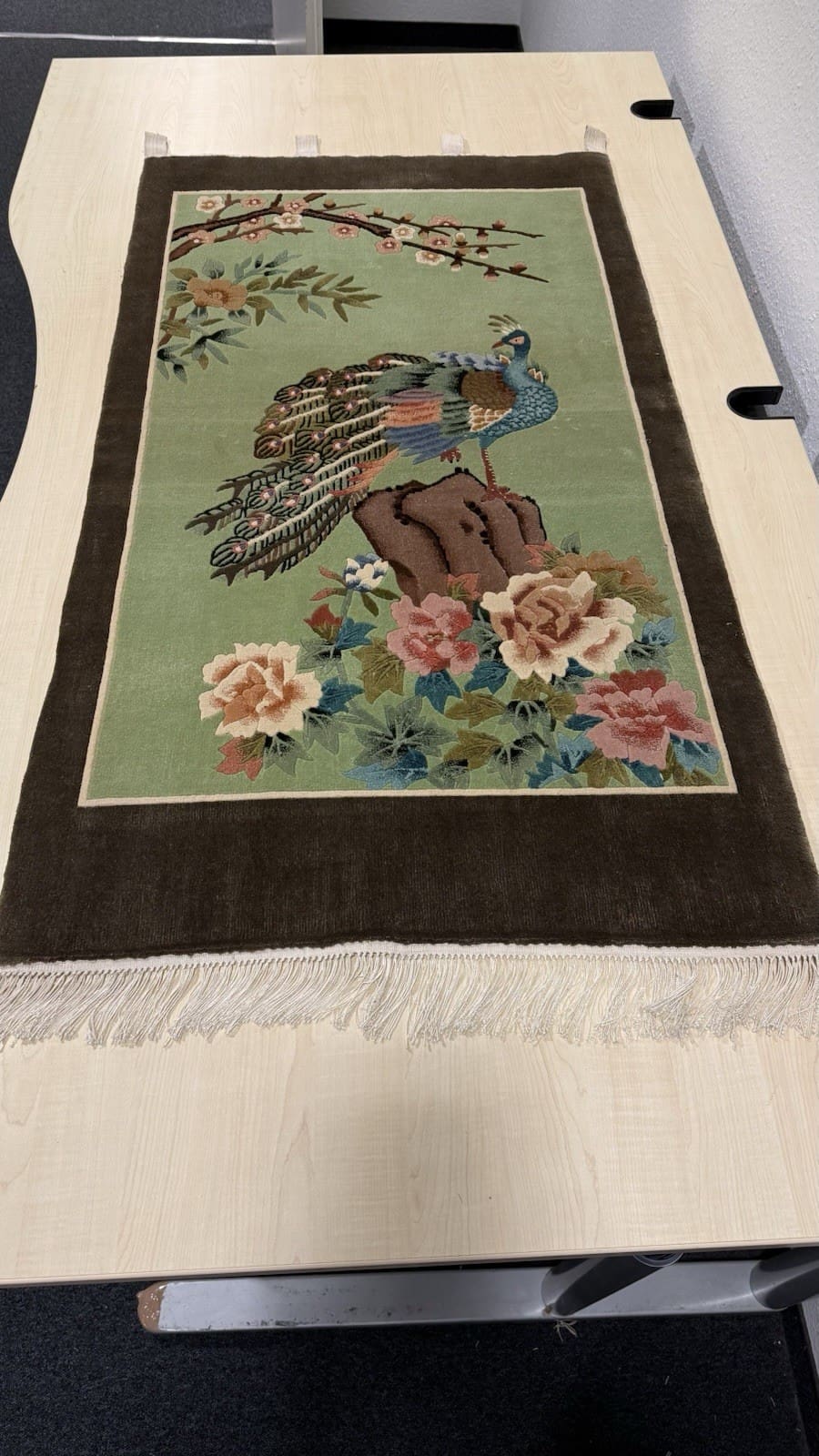 Orientteppich 125 x 70 cm aus reiner Seide, handgeknüpft, 3D-Effekt