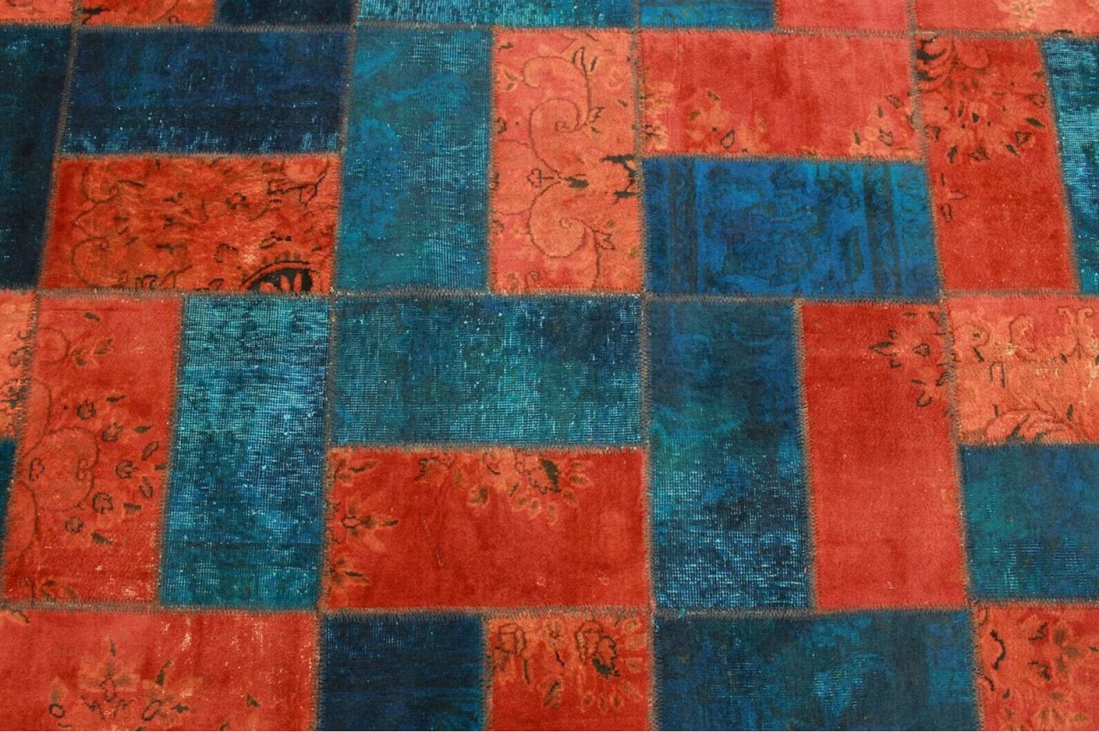 Handgearbeiteter Patchwork Orientteppich 367x241cm rot blau türkis