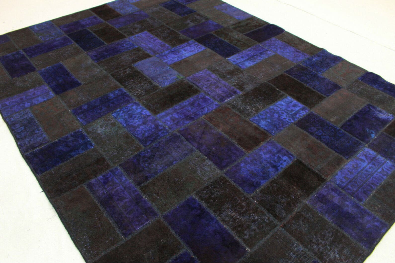Handgearbeiteter lila Patchwork Orientteppich 322x242cm, einzigartig
