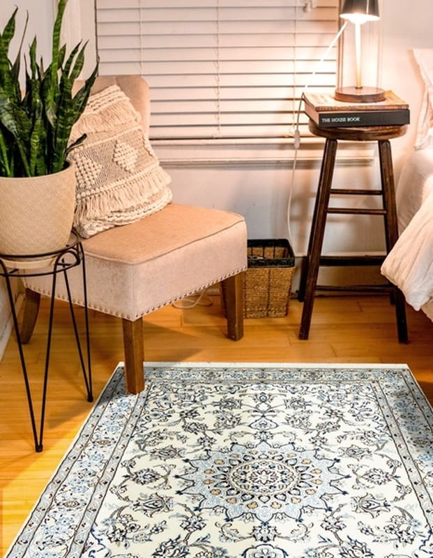 TeppichBazar Nain 9 La Teppich 209x130 cm – Elfenbein-Blau, handgeknüpft