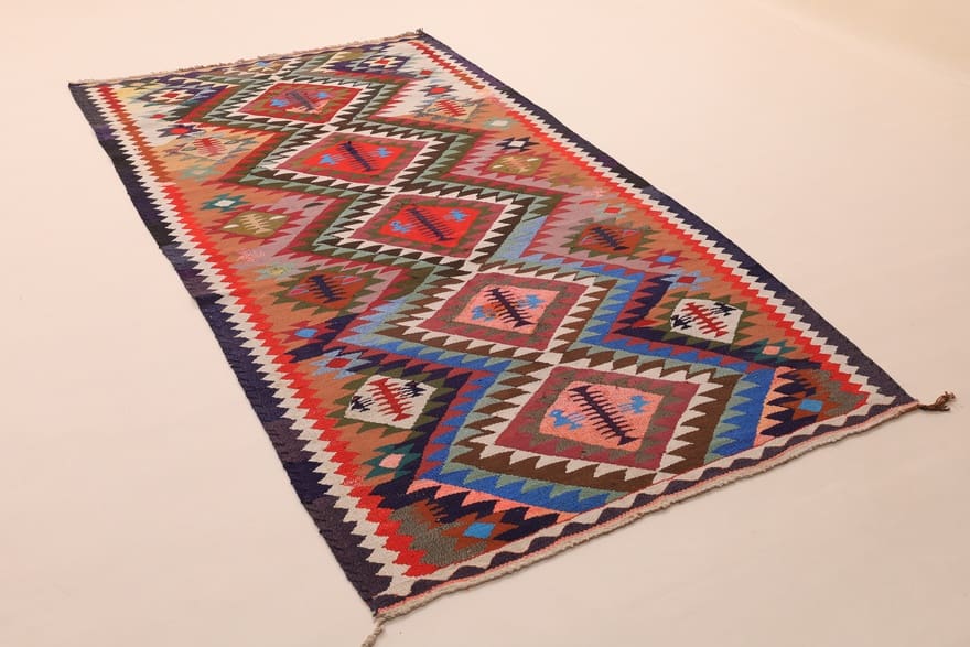 Kelim Teppich 282x154 cm – Traditionell, handgewebt, Iranischer Stil